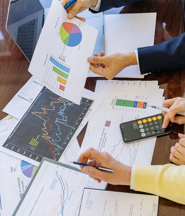 Team helping customer